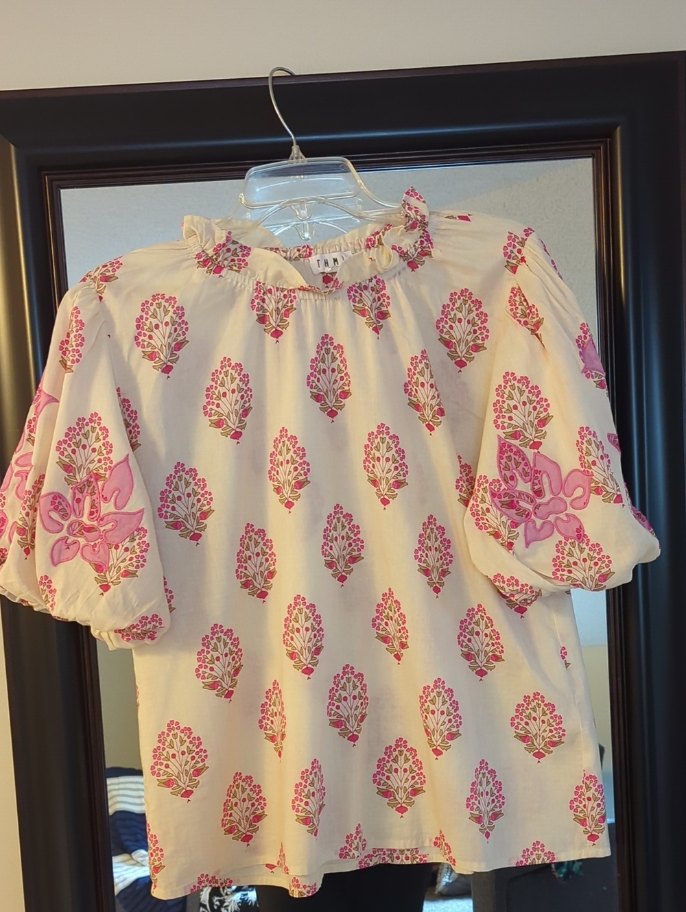 THML Ivory Boho Puff-Sleeve Blouse with Pink Floral Print